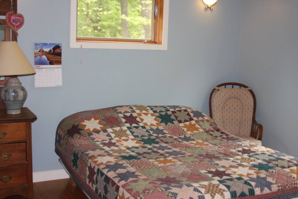 Queen Bed