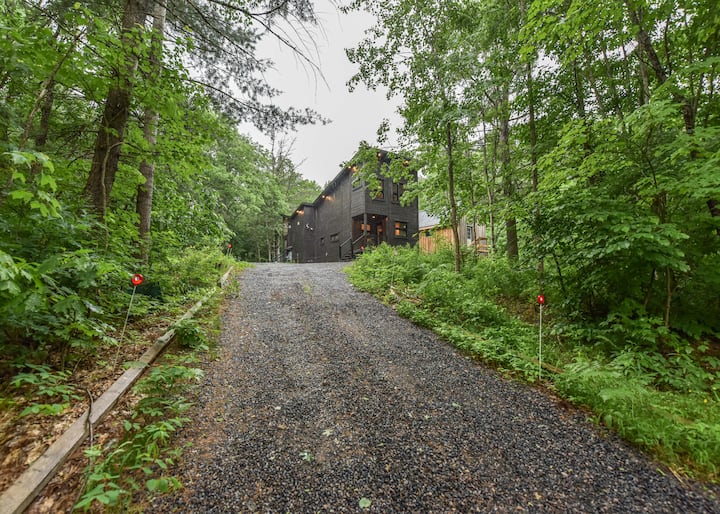 Top 6 Tiny Houses For Rent Near Beaverton, Canada Updated 2024 Trip101