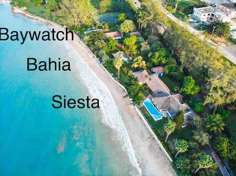 3 Beachfront Villas Main & Kids pools & Full Staff