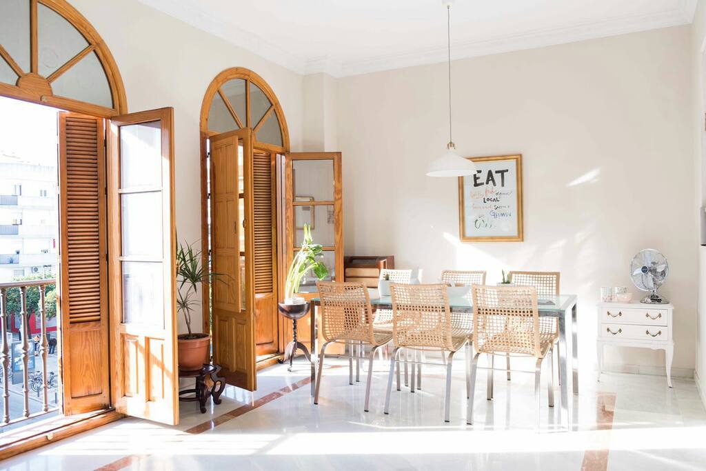 Zona de comedor del salón
