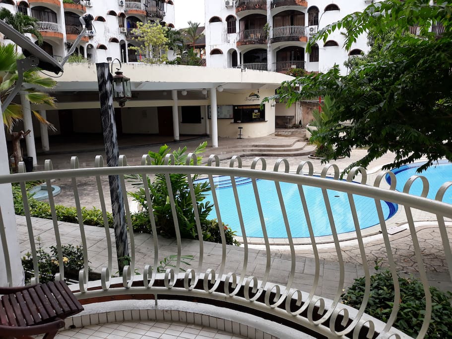 pool view, garden view and balcony