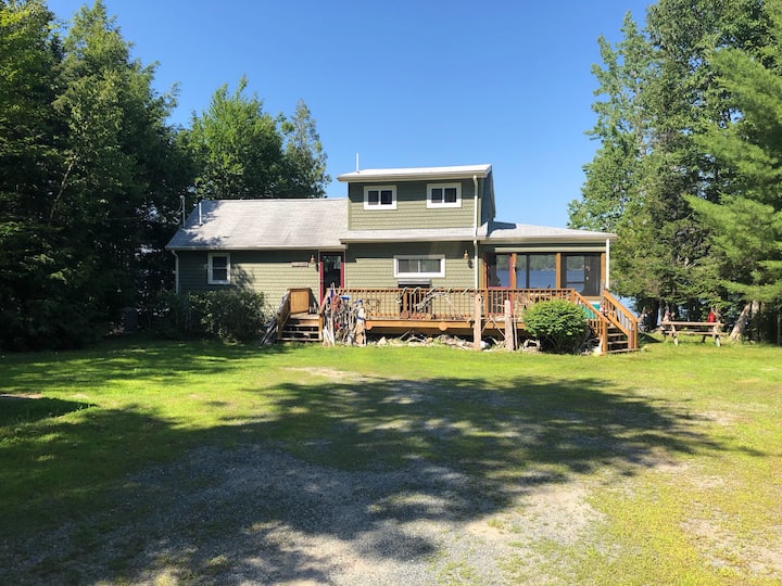 Molasses Pond locations de vacances et logements Eastbrook, Maine