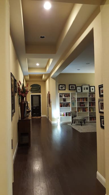 Dining room/library