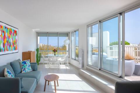 Unique 160m2 3ch 7p 2sdb stylish design 150m beach