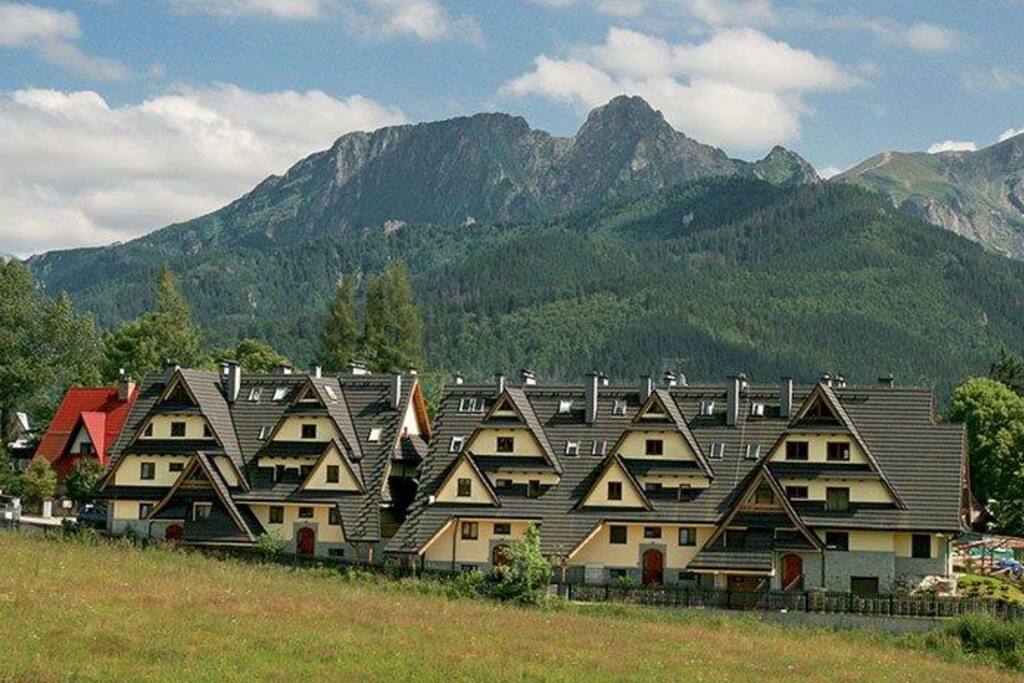 Apartamentowiec - widok od strony północnej