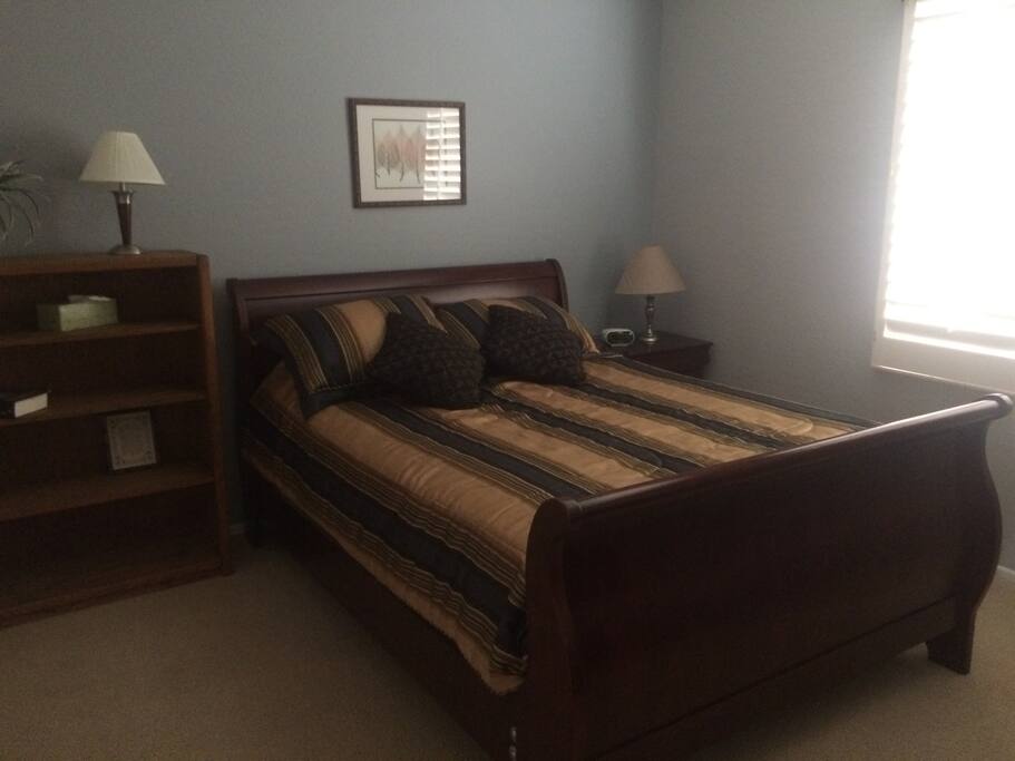 Available room-queen