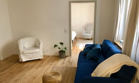 Top Airbnb: Living on the market square in the heart of Baden-Baden in Baden Baden