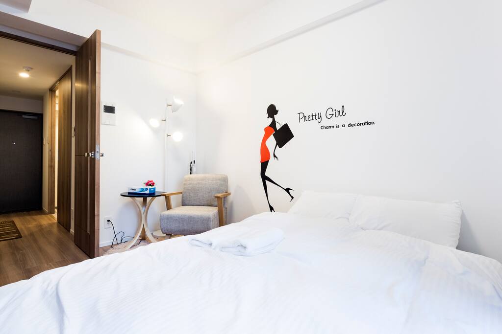Bright and luxurious living space in Osaki