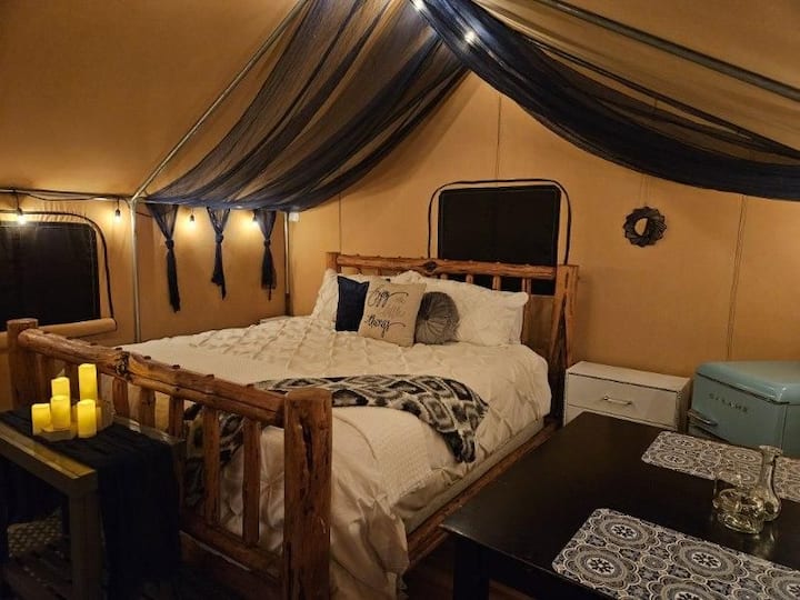 Sunset Tahoma Glamping Tents for Rent in Ashford, Washington, United