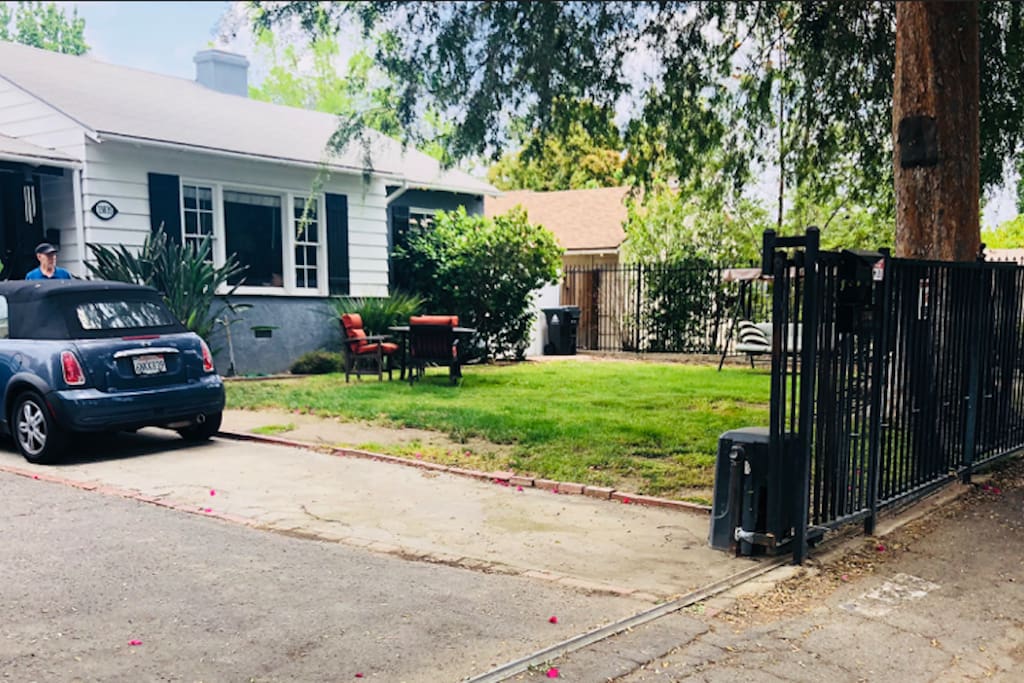 Front lawn, motorized entrance gate