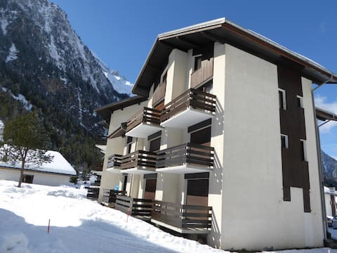Popular Airbnb listing: Mountain studio in Pralognan-la-Vanoise in Pralognan La Vanoise