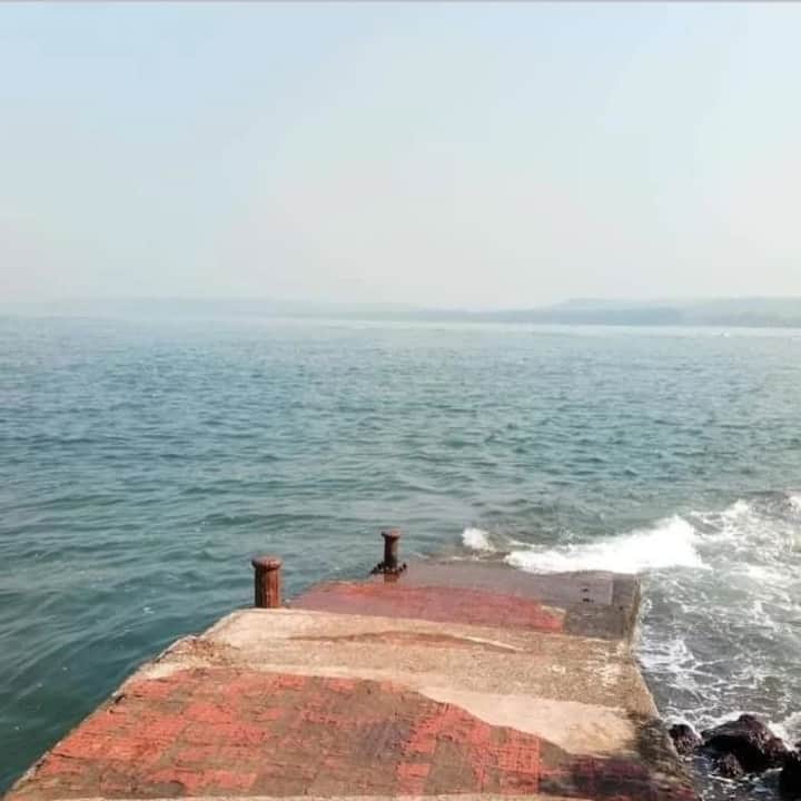 Seaside Homestay Room - Ratnagiri