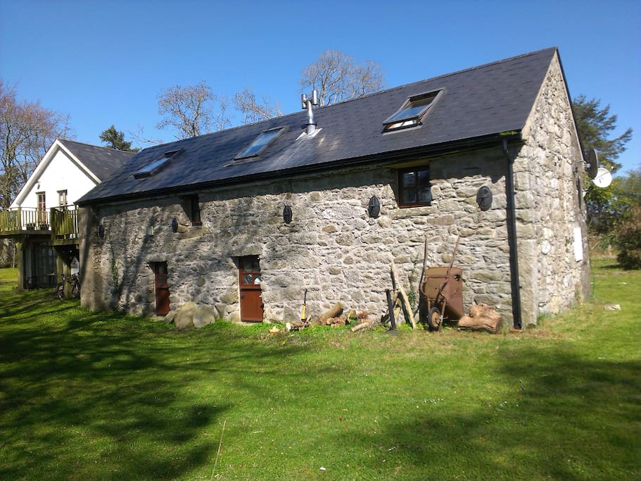 Cosy Retreat, Ballin Temple Cabins for Rent in Ardattin, County Carlow, Ireland