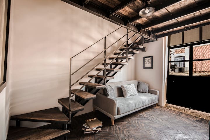 ✰ centro Puebla +2 pisos +sofá ✰ balcón vista 180°