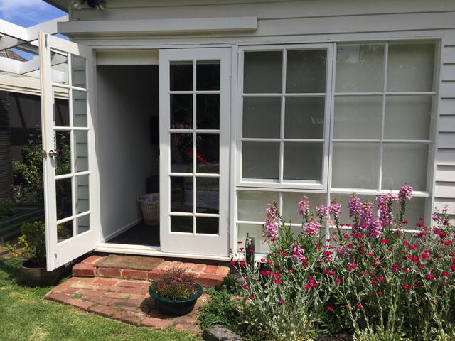 Family home, walk to beach, shops, train and cafes gallery image 2