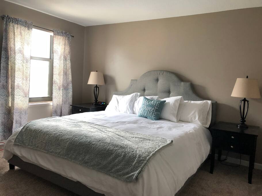 Master Bedroom: King Tempur-Pedic bed with 50” TV.