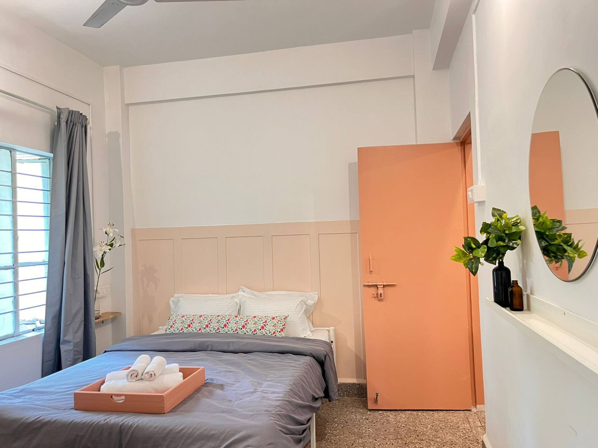 1BHK on Law College Rd with Wi-Fi and Balcony