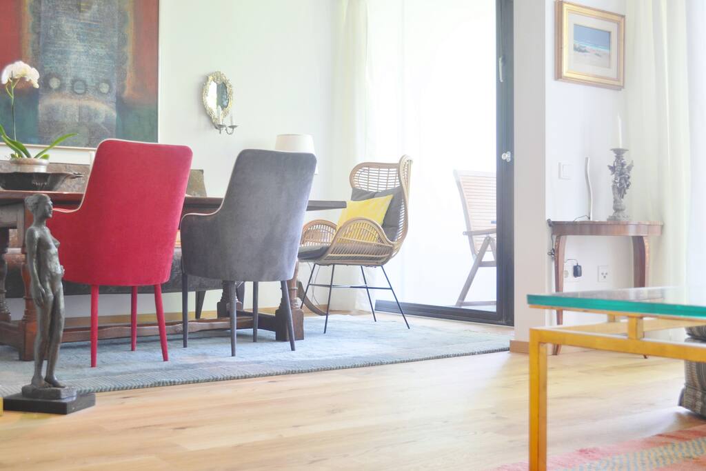 The dining room is connected to the living area, which makes the whole room very spacious.