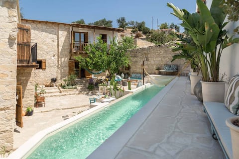 Casa Indy village paradise