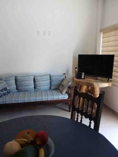Popular Airbnb listing: Apartment 1 Maleconcito del Sol, Barra de Navidad in Barra De Navidad