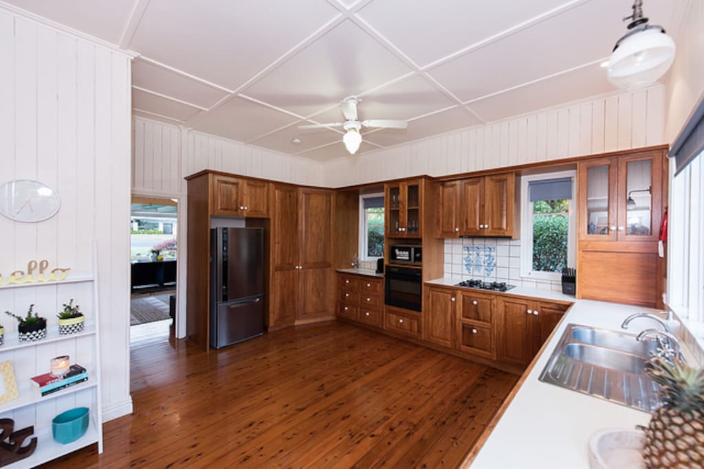 Spacious kitchen. Modern appliances. Gas cooking. Dishwasher