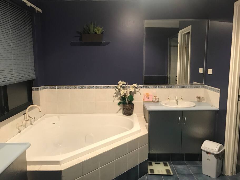 Master ensuite