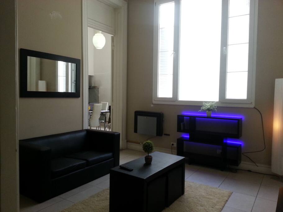 lobby/lounge with 47" TV