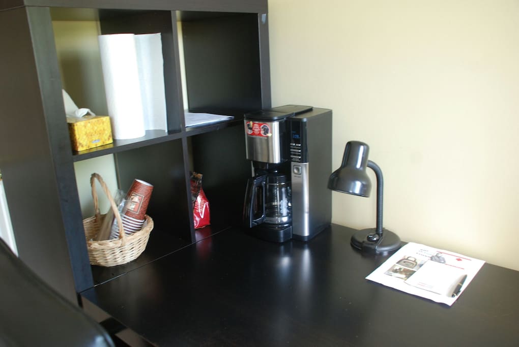 Coffee machine& desk