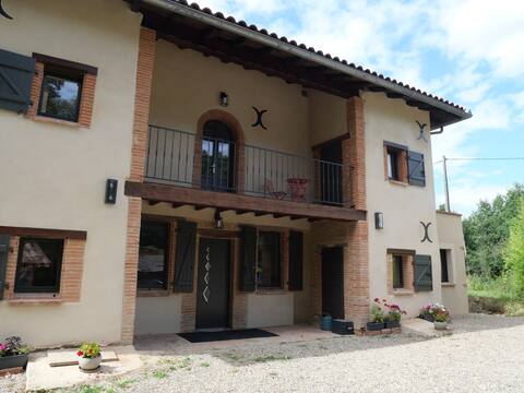 "Large restored house at the gates of Quercy"