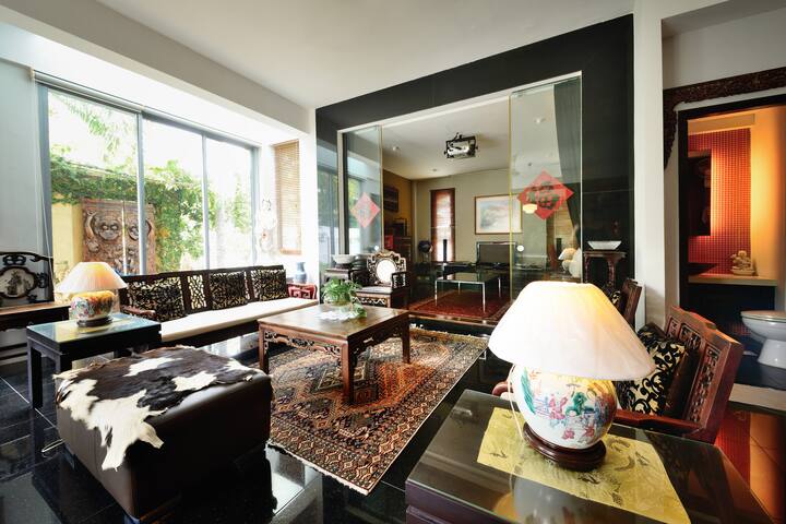 The Antiquity Room - Singapore