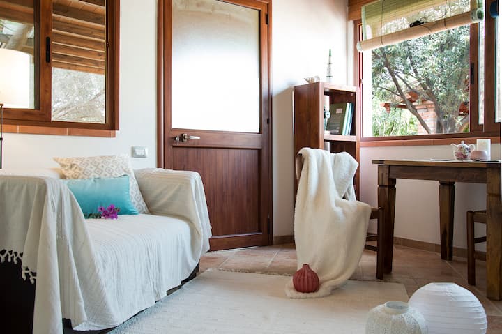 Small Villa With A Large & Relaxing Garden - Quartu Sant'Elena