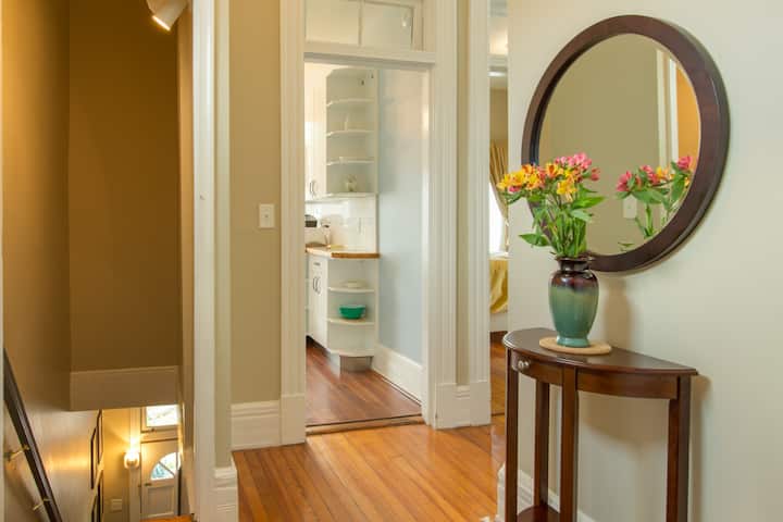 Private B&B in Historic Fan