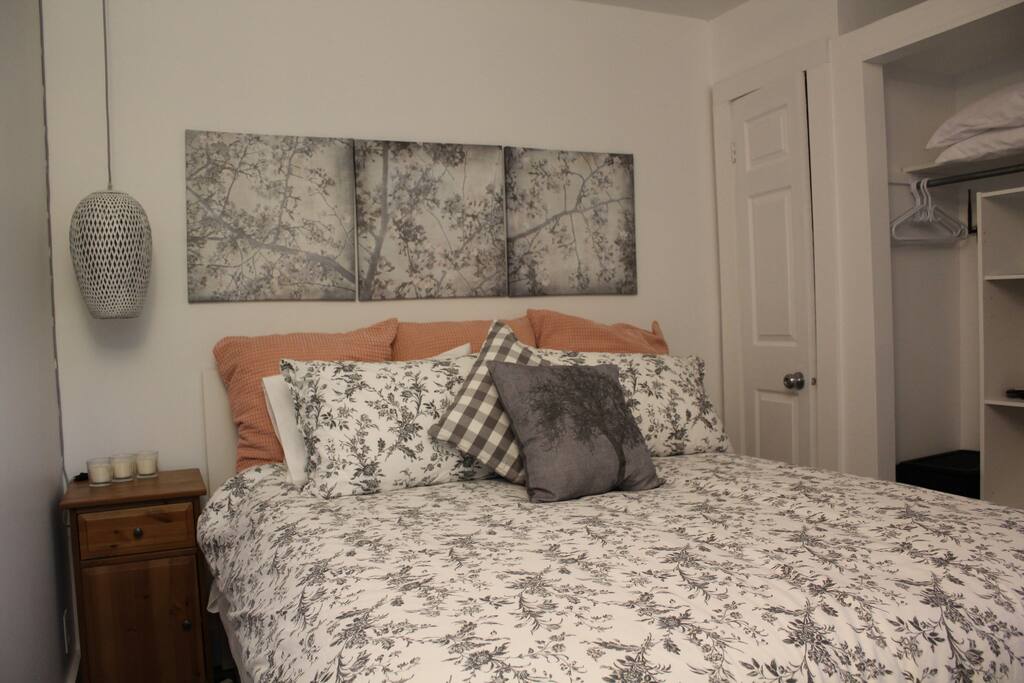 Matelas de haute qualité et TV dans la chambre