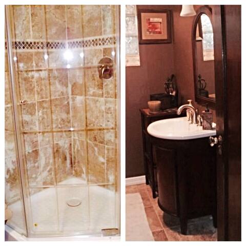 Beautiful Colonial near NYC! gallery image 4