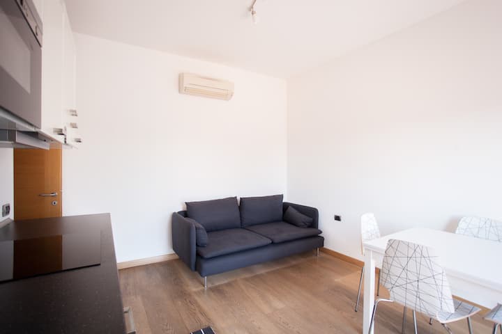 Nice Flat For 3 Guests (Or 4) - Milan