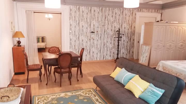 Amplo Apartamento Na Zona Histórica, Ribeira. - Porto
