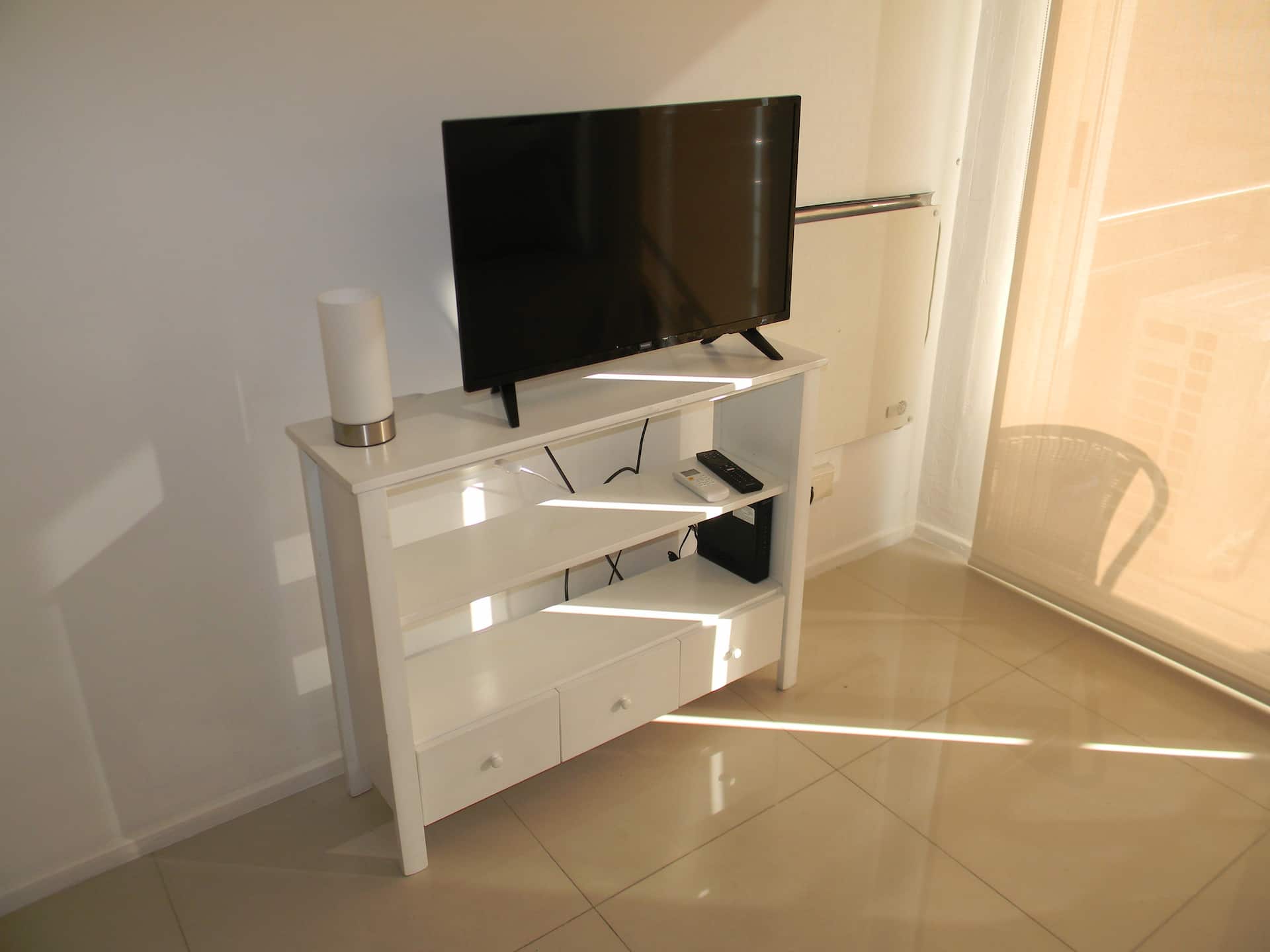 One-bedroom apartment with balcony in Monserrat