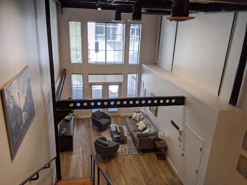 Successful Airbnb property: Lofts on 12th-B: Channelside/Downtown Tampa in Channel District