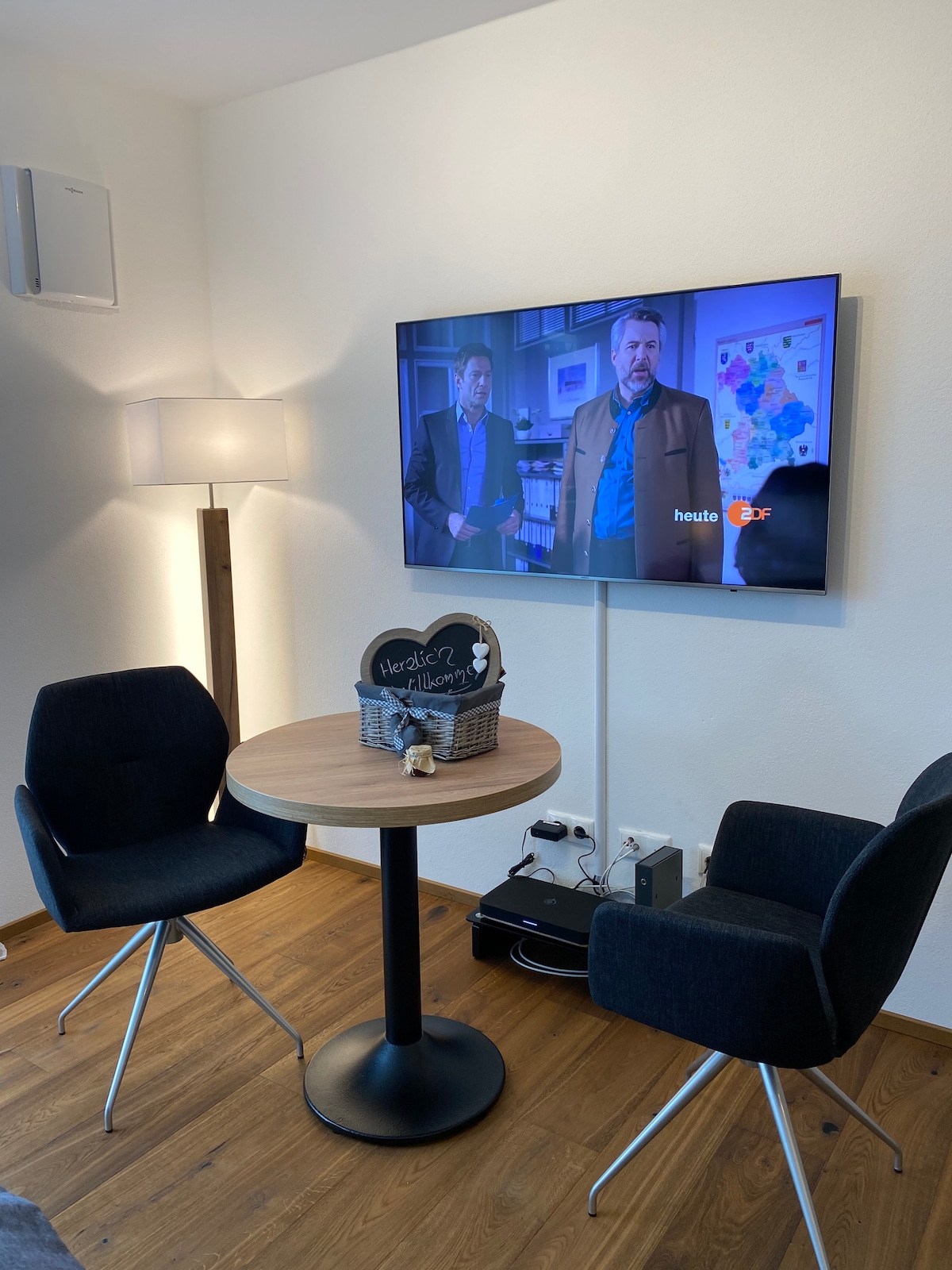 Proprietà Airbnb di successo: VitAllgäu: Mountain view studio including KönigsCard a Pfronten