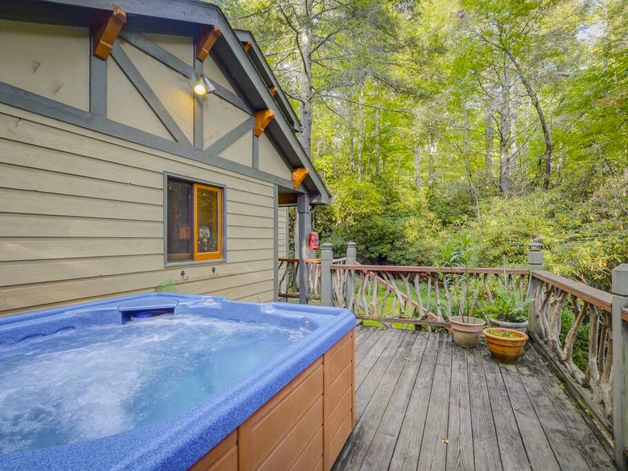 4 person hot tub.