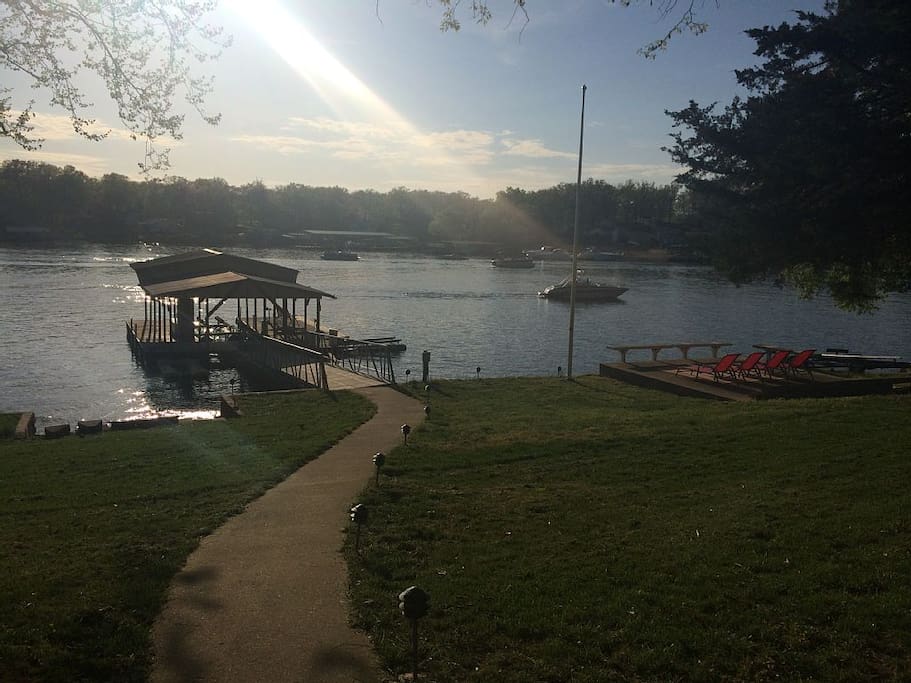 Gentle slope to the water, including martini deck
