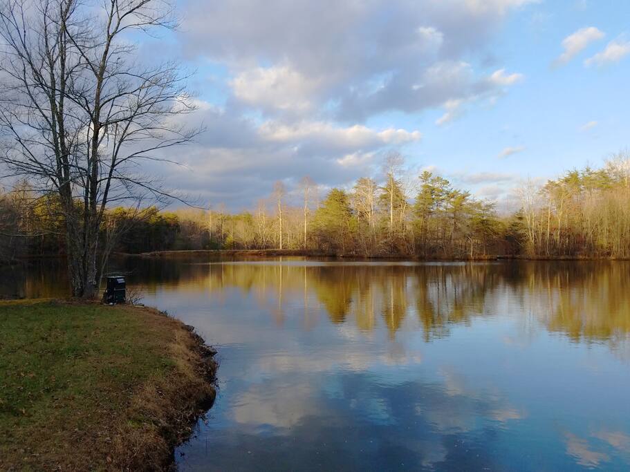 Wake up to a wonderland on the lake at the Kindred Cottage of Reunion Woods.