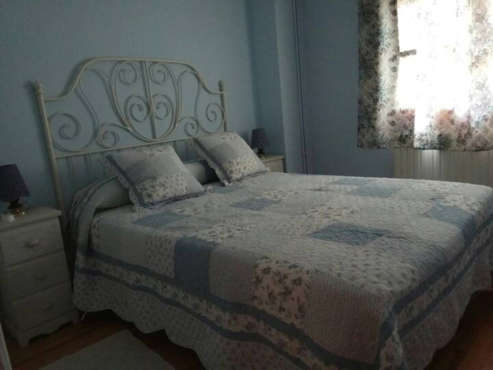 غرفة النوم الرئيسية. الطابق الأول