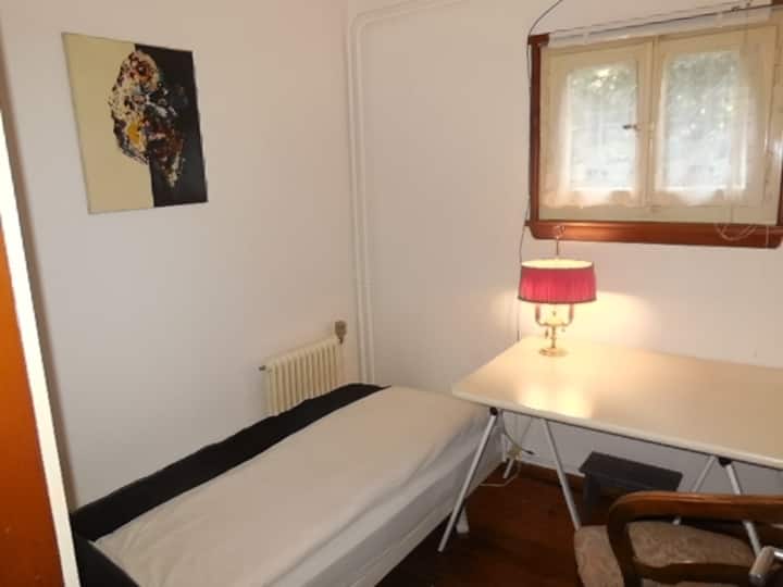 Bedroom - bedroom 1 single