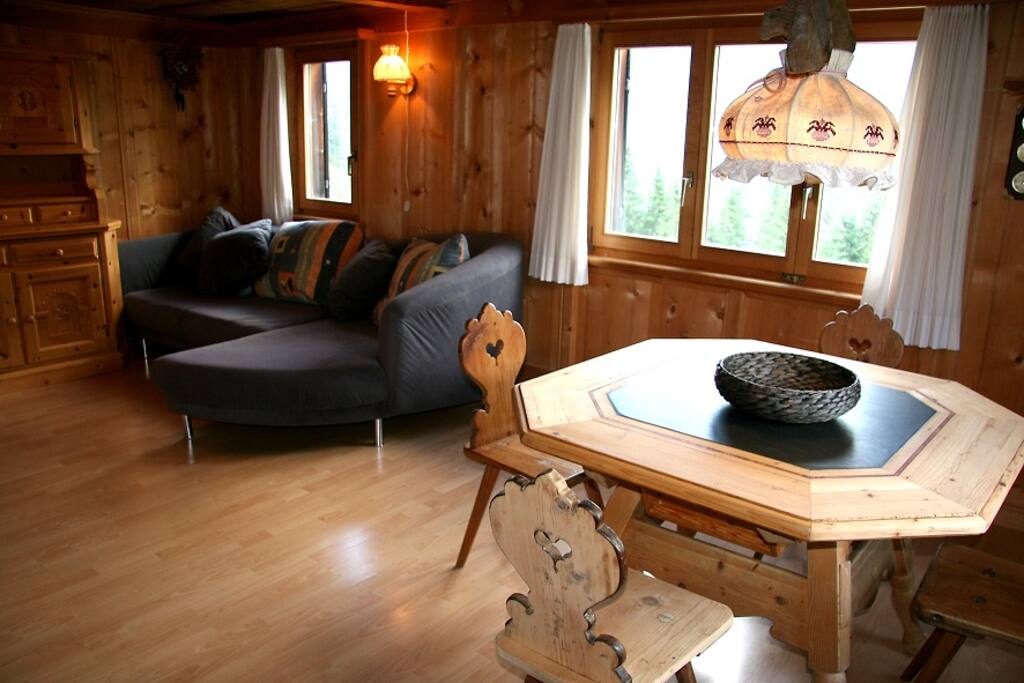 Wohn- und Esszimmer