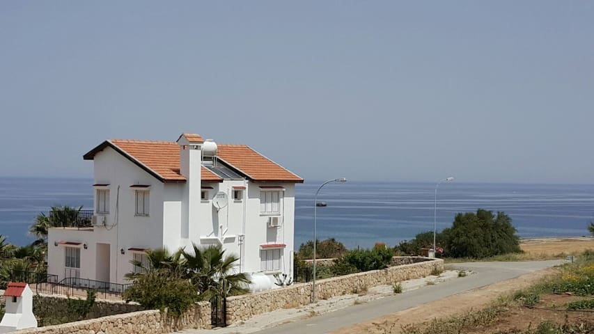 Villa Aygurus In Esentepe Girne Dec 21 Villa In Esentepe Cyprus 4 Bedrooms 1 Bathroom Villa Aygurus In Esentepe Girne Dec 21 Villa In Esentepe Cyprus 4 Bedrooms 1 Bathroom