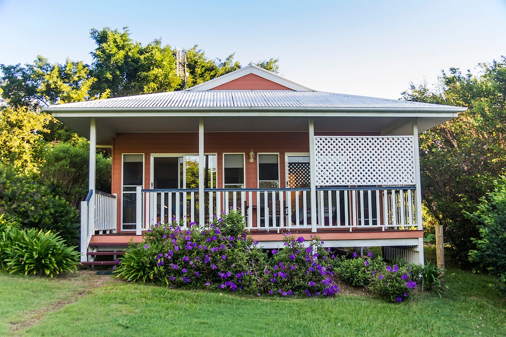 2 Pines Cottage A Little Maleny Magic Cottages for Rent in Balmoral