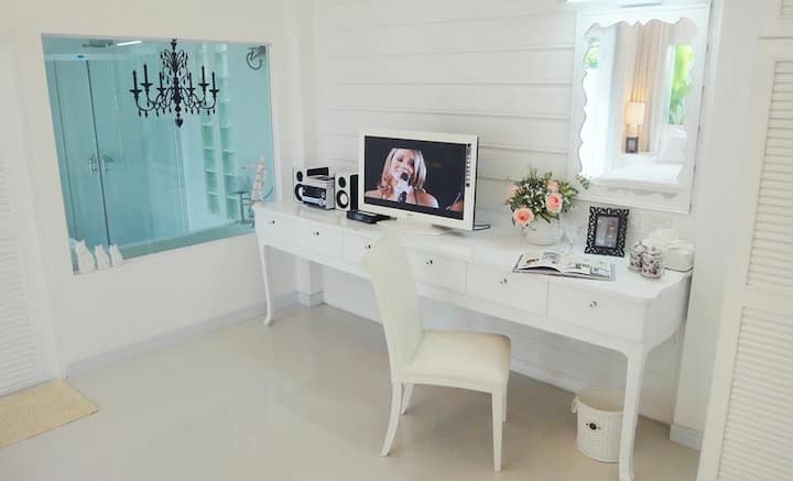 Pn Mountain White House For 3 Plus 1 - Krabi