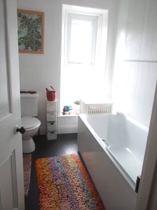 New and lovely bathroom to make yourself feel new and lovely