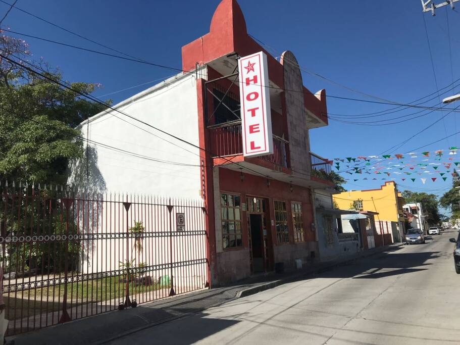 FACHADA